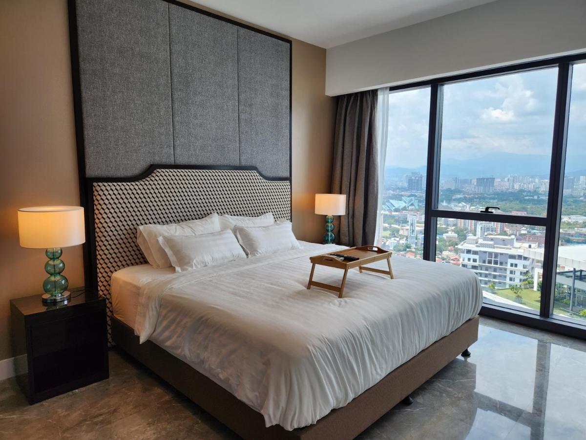 The Platinum 2 Infinity Pool Klcc Premium Suite By Reluxe Kuala Lumpur Buitenkant foto